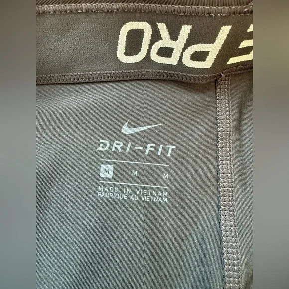 Nike Pro Leggings - Picture 4 of 7